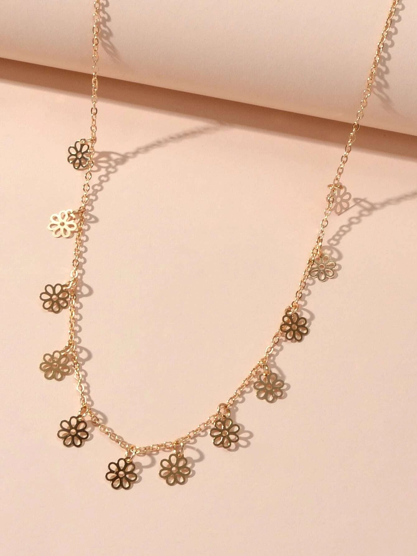 Minimalist Style Gold Silver Flower Charm Necklace Fashion Women Accessories-2
